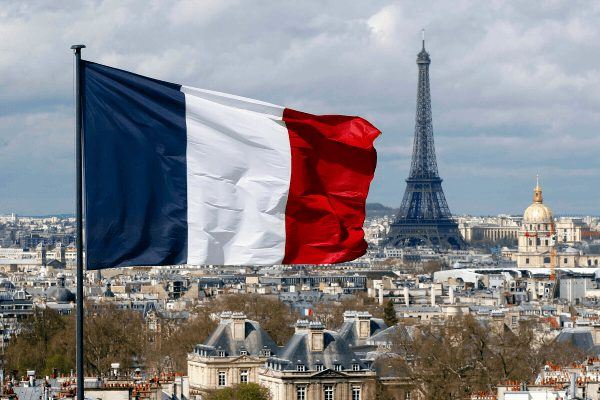 The FRENCH REGULATOR AND THE FAMILIES ASSOCIATION UNITED IN THE STRUGLEGLE OF OVERALL GAMBLING