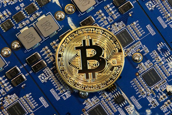 500 Com Acquires Machines for Mineland Bitcoins