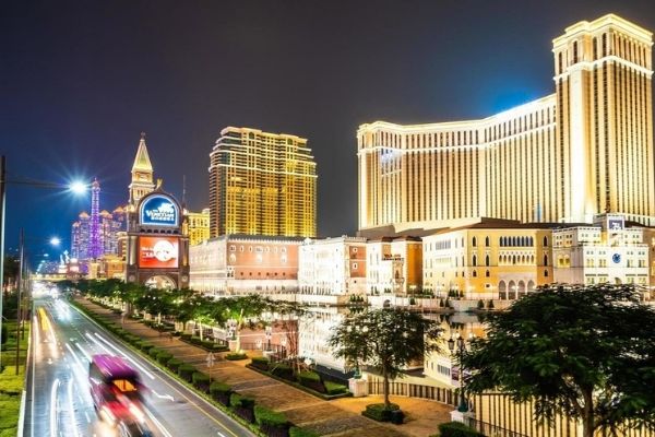 Casino Revenues in Macau FELL 48% After the New Form of the Delta Virus Appears